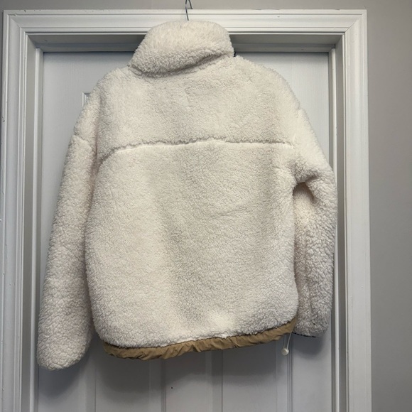 Abercrombie & Fitch Women’s White Tan Sherpa Half Zip Pullover Size S Oversized - Picture 8 of 8